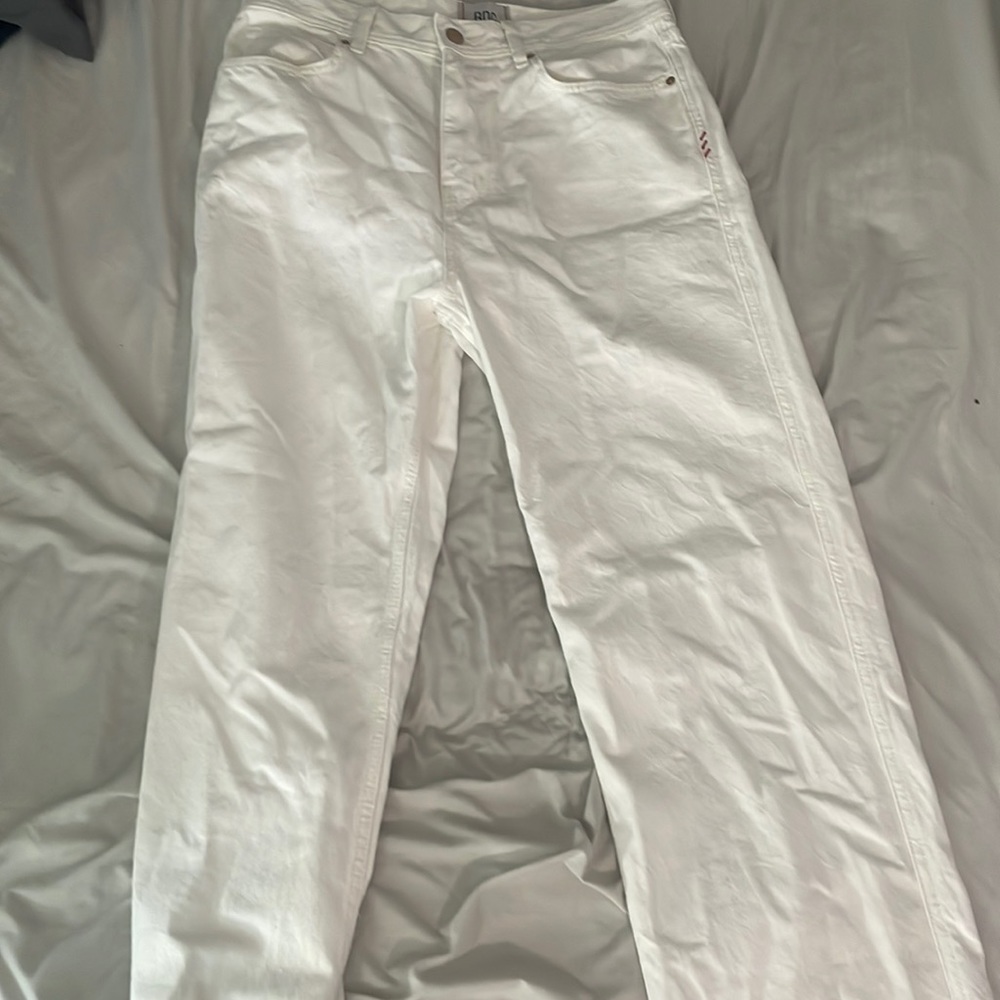 BDG 34x34 Urban Outfitters Straight White Jeans